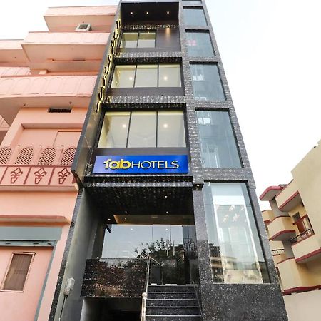Fabexpress Lemon Grass Hotel Varanasi Exterior foto