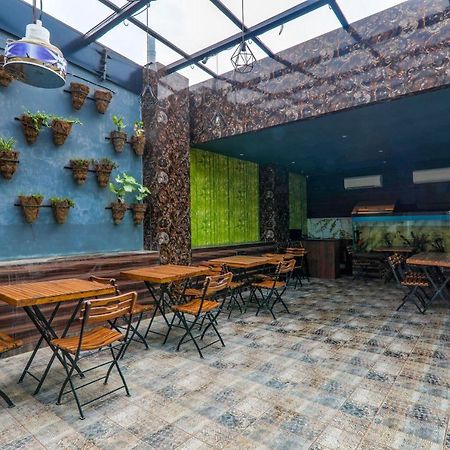 Fabexpress Lemon Grass Hotel Varanasi Exterior foto