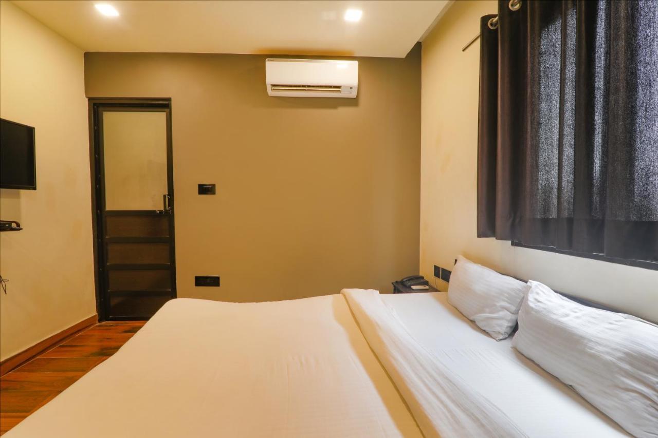 Fabexpress Lemon Grass Hotel Varanasi Exterior foto