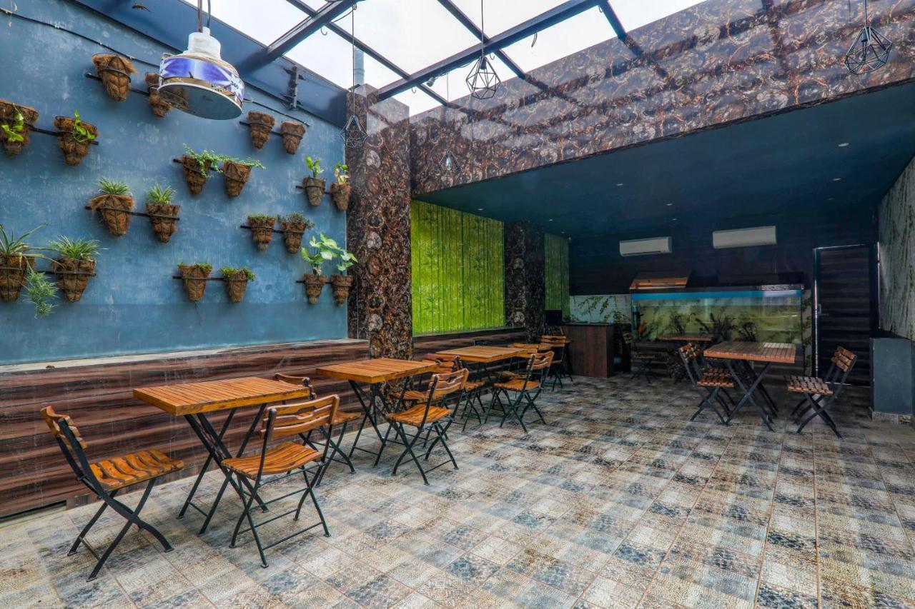 Fabexpress Lemon Grass Hotel Varanasi Exterior foto