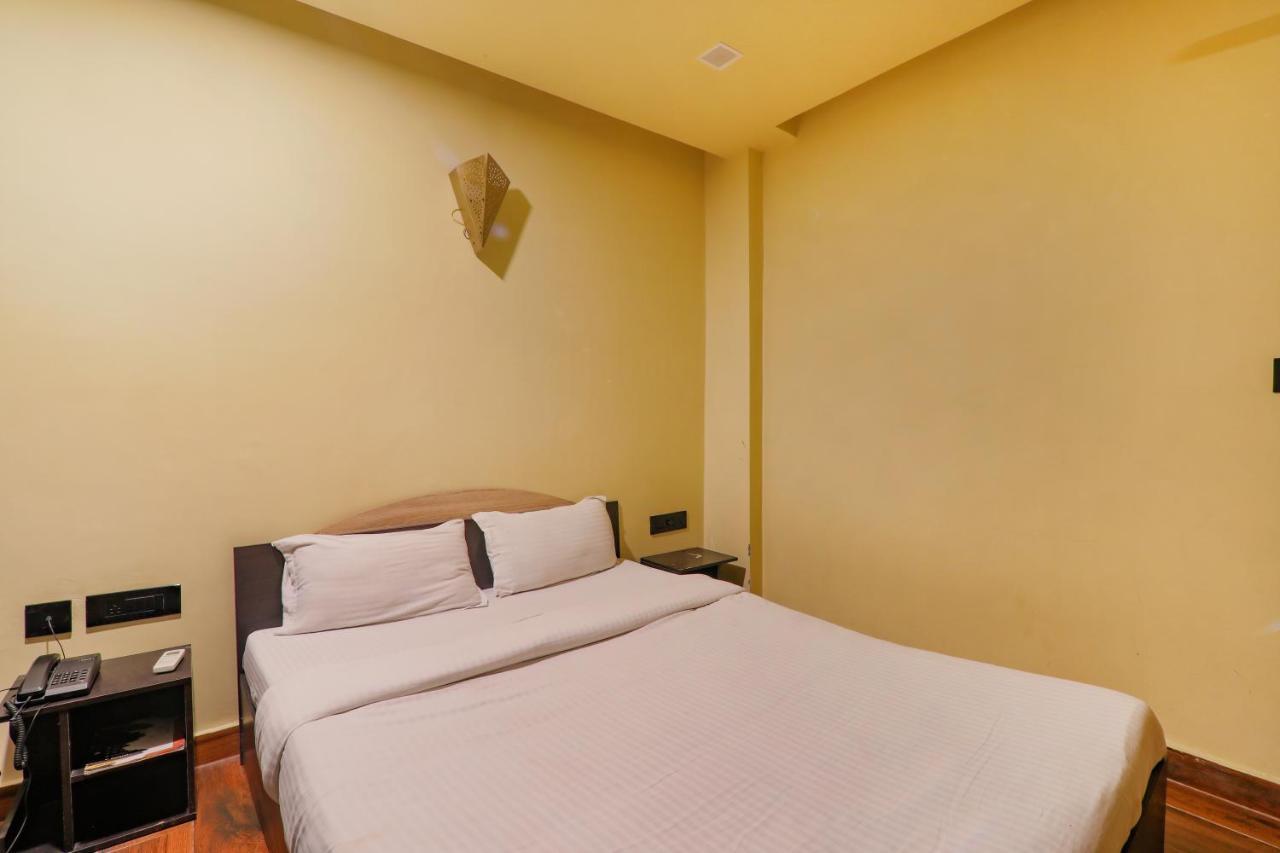 Fabexpress Lemon Grass Hotel Varanasi Exterior foto