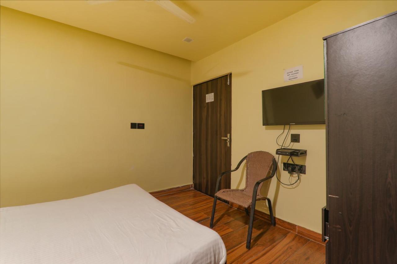 Fabexpress Lemon Grass Hotel Varanasi Exterior foto